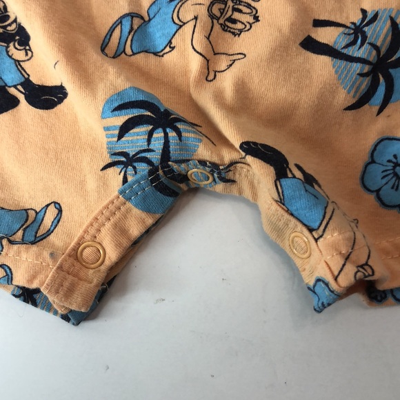 Disney baby 6/9 months surfing Mickey and Donald Romper - Picture 5 of 5